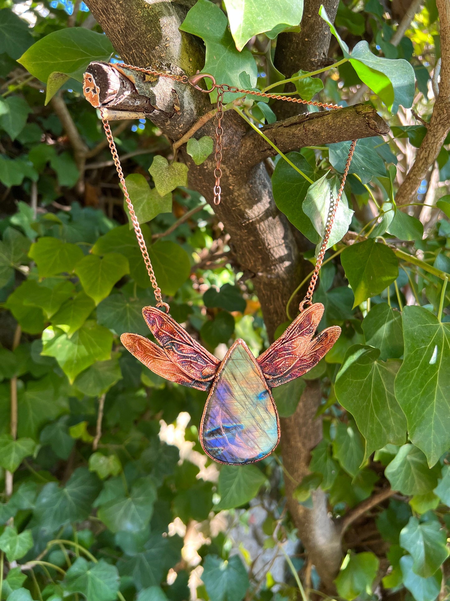Eformed gigantic spectrolyte labradorite with 3d printed dragonfly wings, huge statement piece eformed in copper