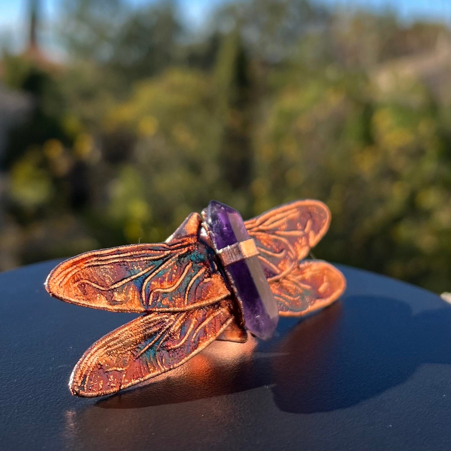 Dragonfly oversized ring with an amethyst point size 6.75 US/uk N, copper eformed with colorful patina