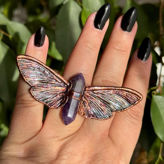 Butterfly ring with an amethyst point size 6.75 US/uk N (53.5mm) copper eformed with colorful patina