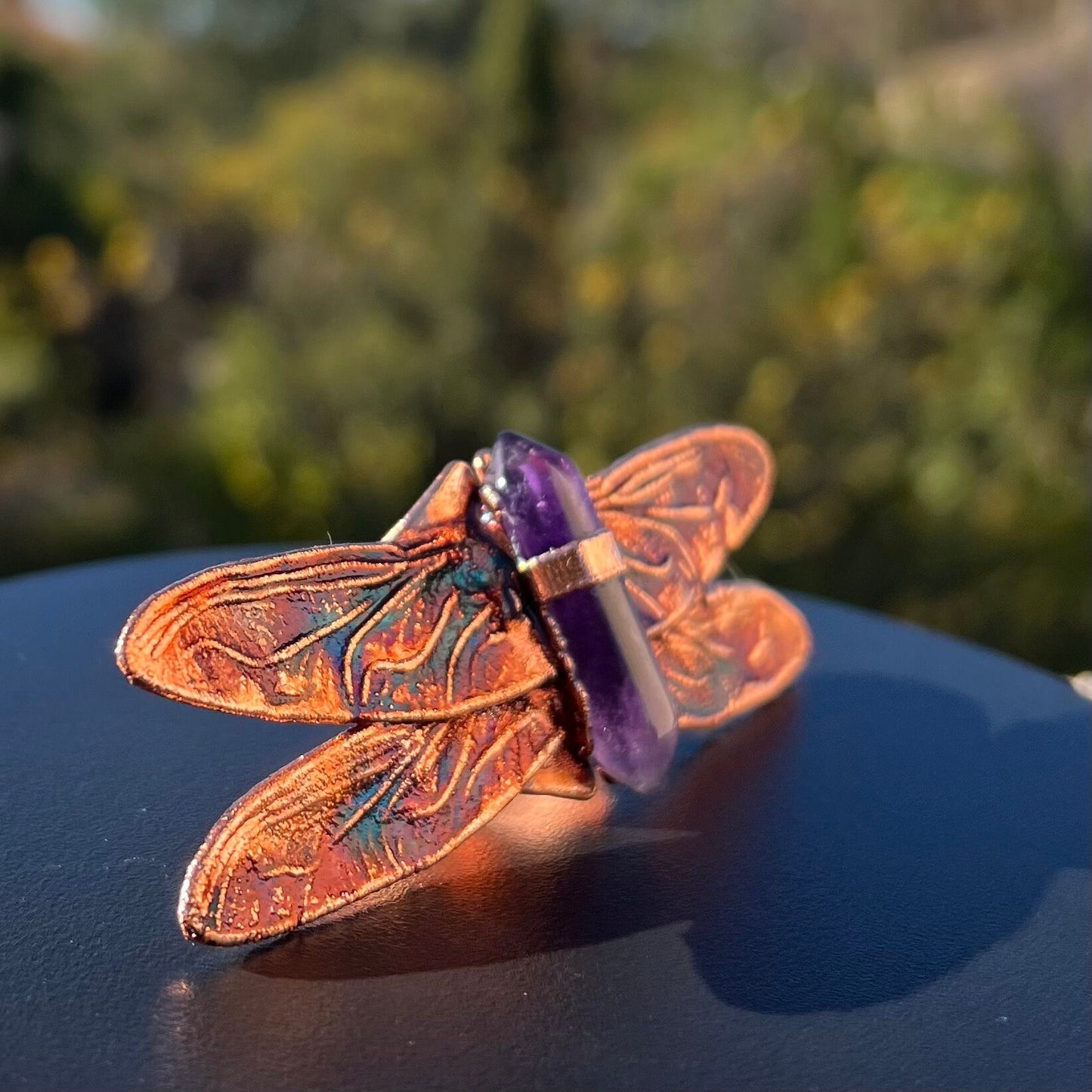 Dragonfly oversized ring with an amethyst point size 6.75 US/uk N, copper eformed with colorful patina