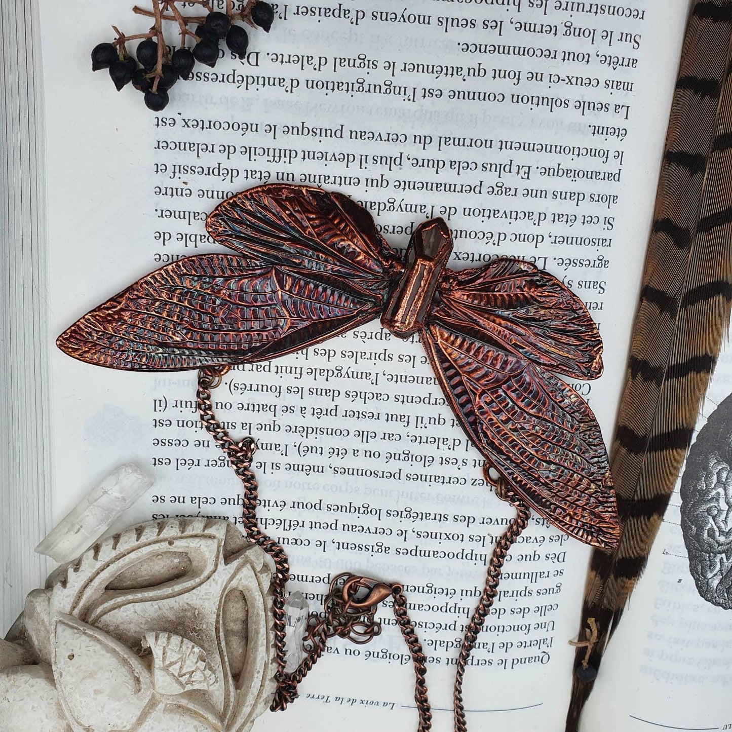 Real huge tropical cicada eformed with copper necklace on a caged quartz, torque oversize necklace